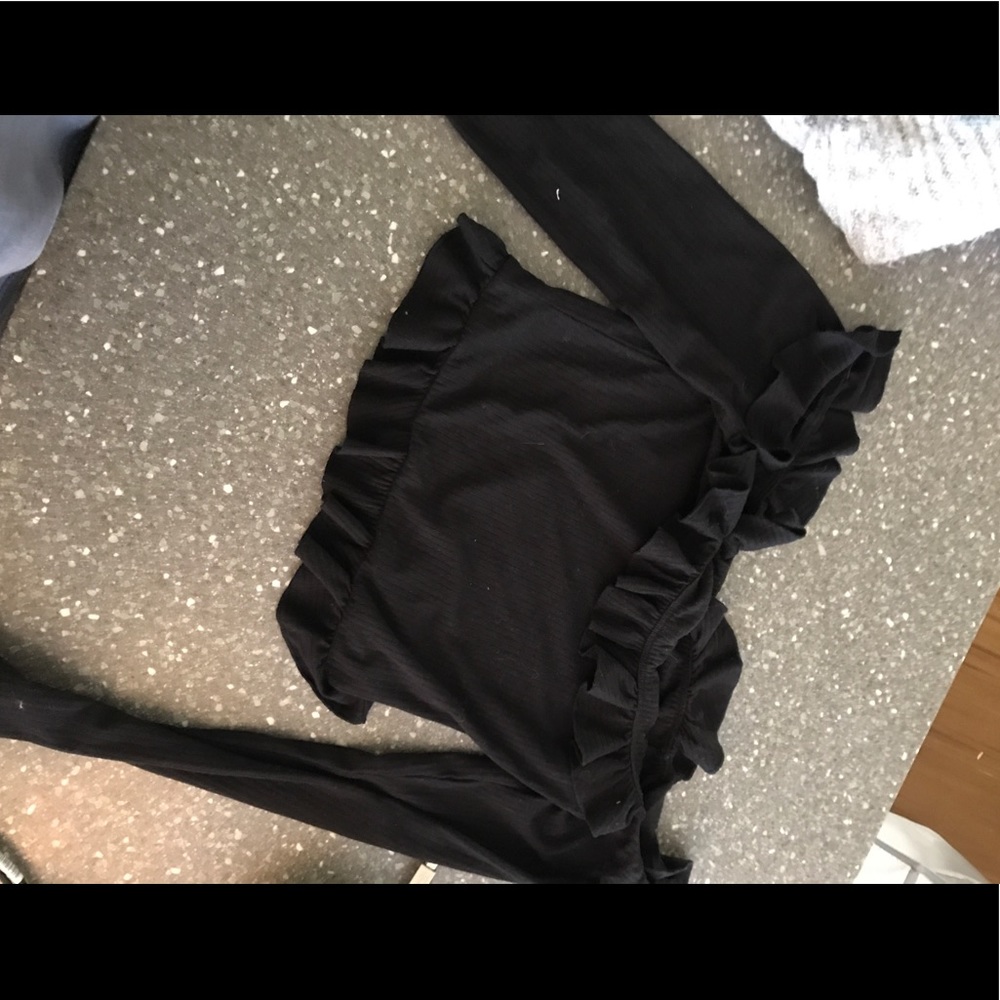 off the shoulder LA Hearts crop top size small